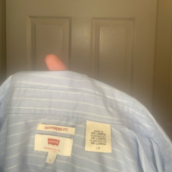 Levi Boyfriend Button Down Shirt Lt Blue. Sz Large - Picture 3 of 4